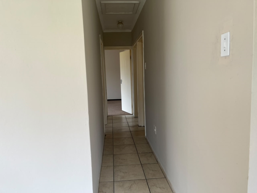 To Let 3 Bedroom Property for Rent in Southernwood Eastern Cape